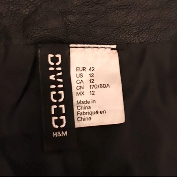 H&M Faux Leather Zipper Mini Skirt w Embroidered Flowers 12 - Picture 10 of 13